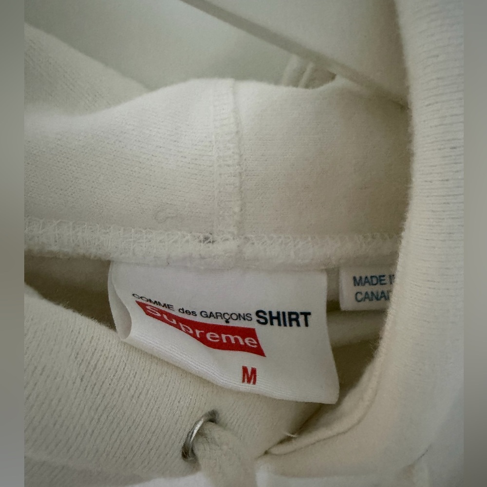 Supreme White Hoodie with Red Logo - Picture 4 of 4